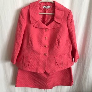 TAHARI ARTHUR S. LEVINE HOT PINK BLAZER SET -SIZE 18W